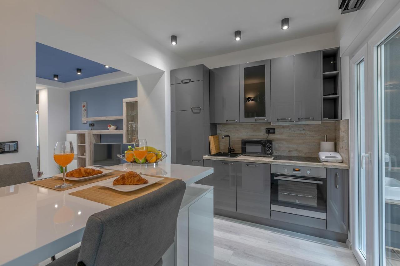 Arena Blue Dream - Modern Apartment With Terrace Pula Exteriér fotografie